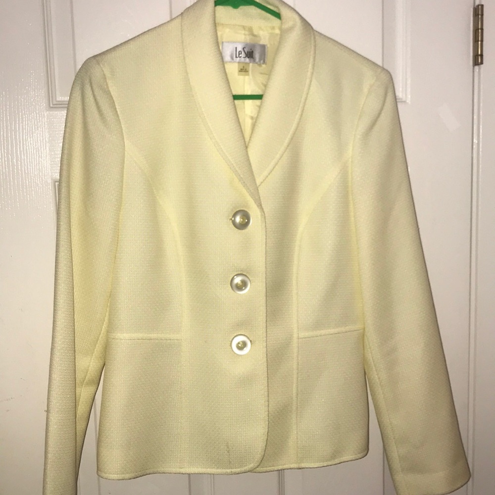 Women’s Blazer by Le Suit  Pale Yellow